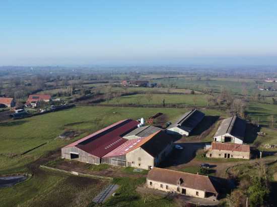 Ferme caprine avec transformation fromagère à reprendre dans l’Allier (Noyant-d’Allier)